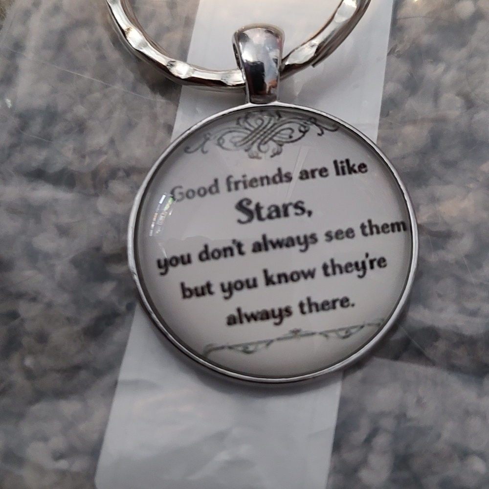 Friends Keychain - Picture 2 of 2